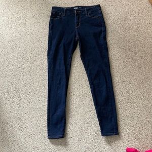 Dark wash skinny jeans size 2